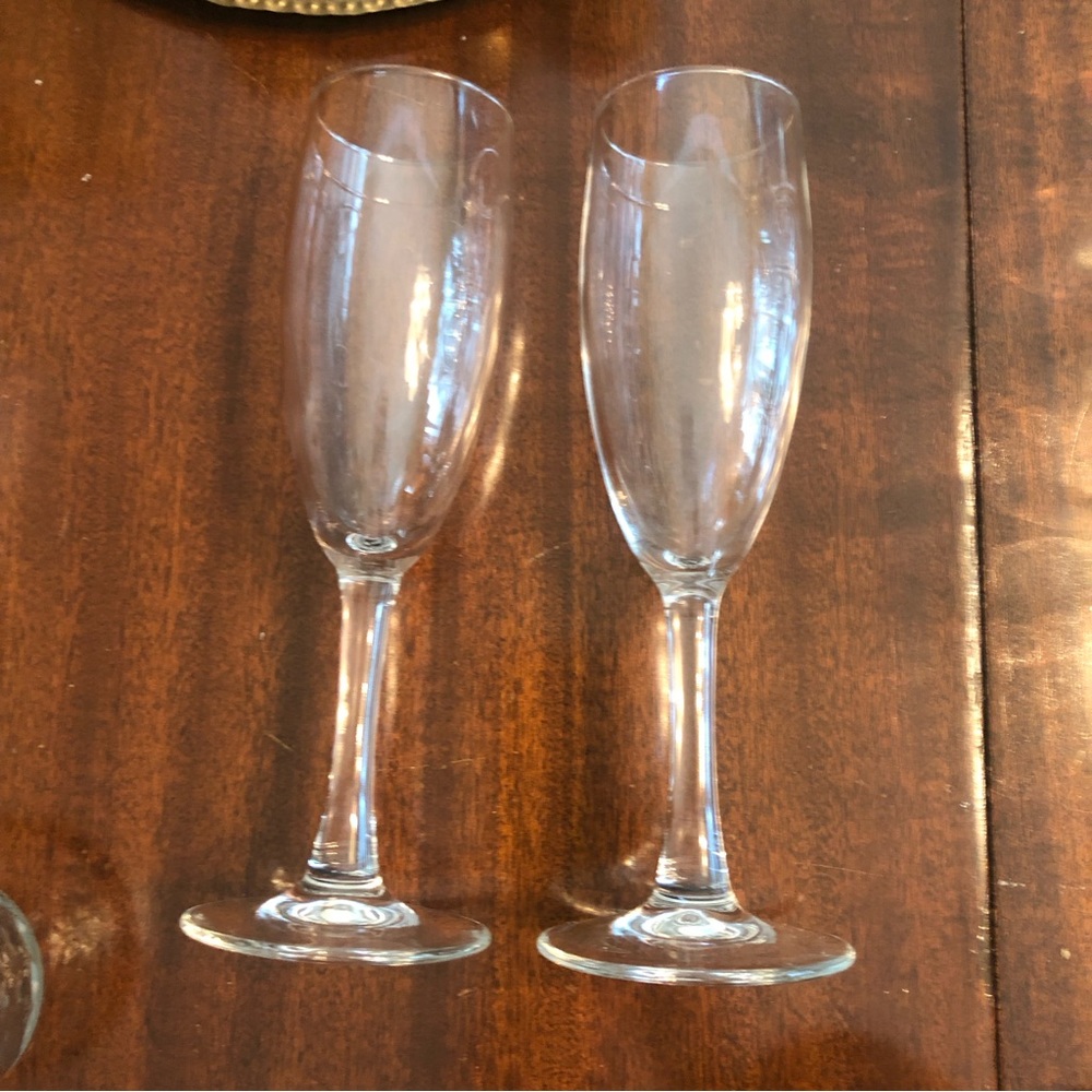 Set of two champagne flute glasses